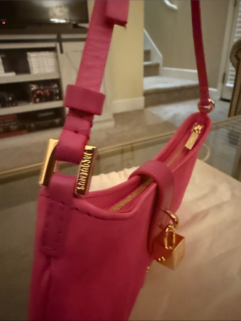 Jacquemus Authentic Hot Pink Shoulder Bag with Gold Padlock - Picture 8 of 15